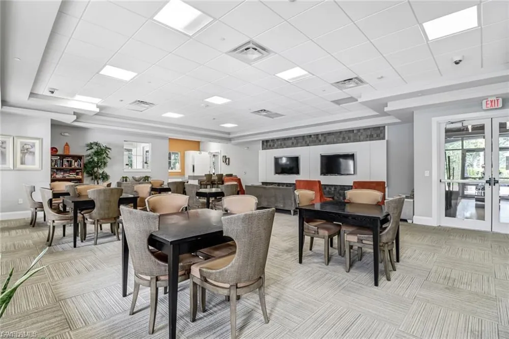 2884 Citrus Street Naples, FL 34120
