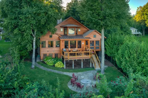 1221 S Bay View Trail