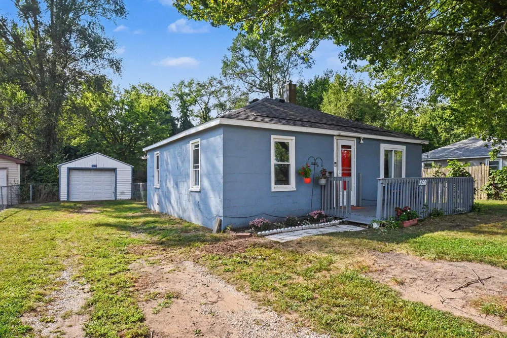 1050 S Crystal Avenue Benton Charter Township, MI 49022
