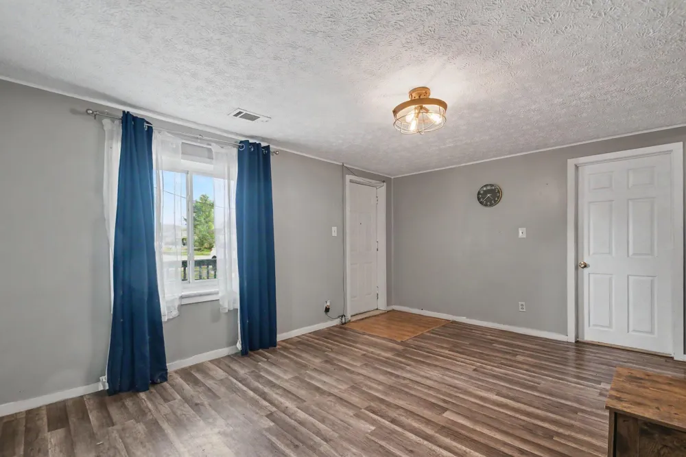1050 S Crystal Avenue Benton Charter Township, MI 49022