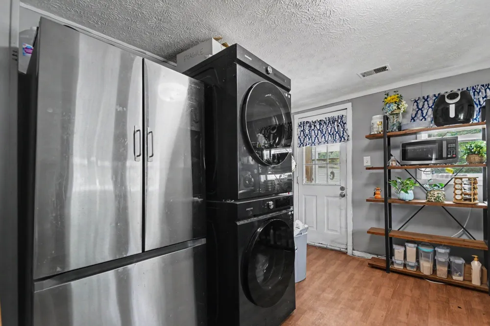 1050 S Crystal Avenue Benton Charter Township, MI 49022