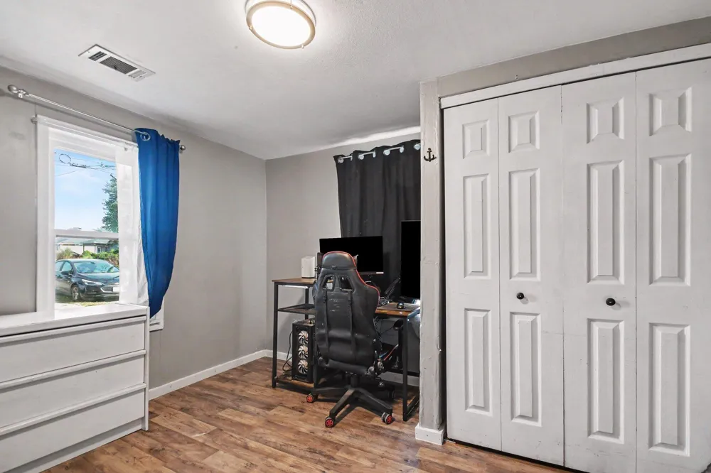 1050 S Crystal Avenue Benton Charter Township, MI 49022
