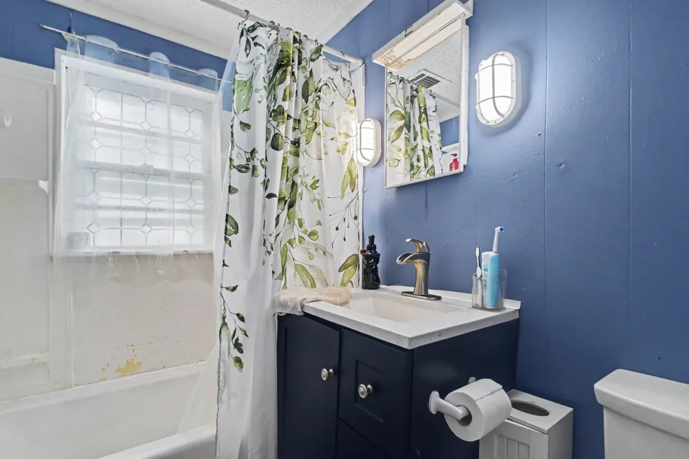 1050 S Crystal Avenue Benton Charter Township, MI 49022
