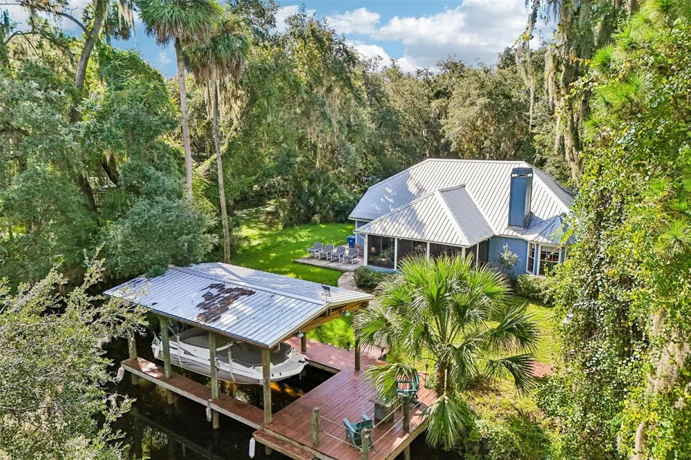 1656 SHELL HARBOR ROAD Pierson, FL 32180