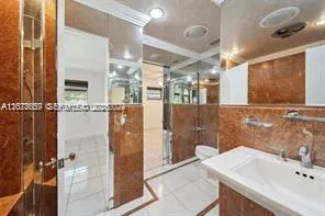 7080 NW 82nd Ter Parkland, FL 33067
