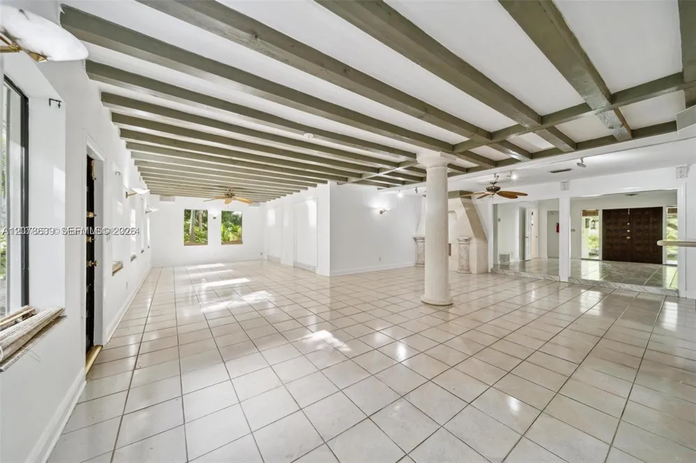 7080 NW 82nd Ter Parkland, FL 33067
