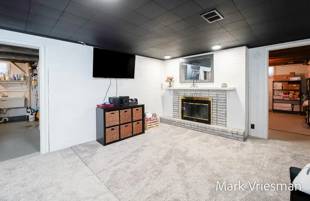 3125 Coolidge Road Muskegon, MI 49441