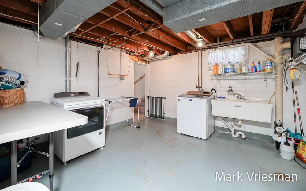 3125 Coolidge Road Muskegon, MI 49441