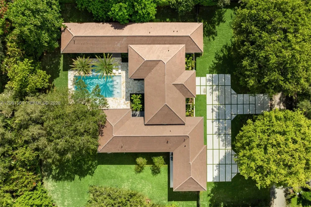 9475 SW 117th Ter Miami, FL 33176