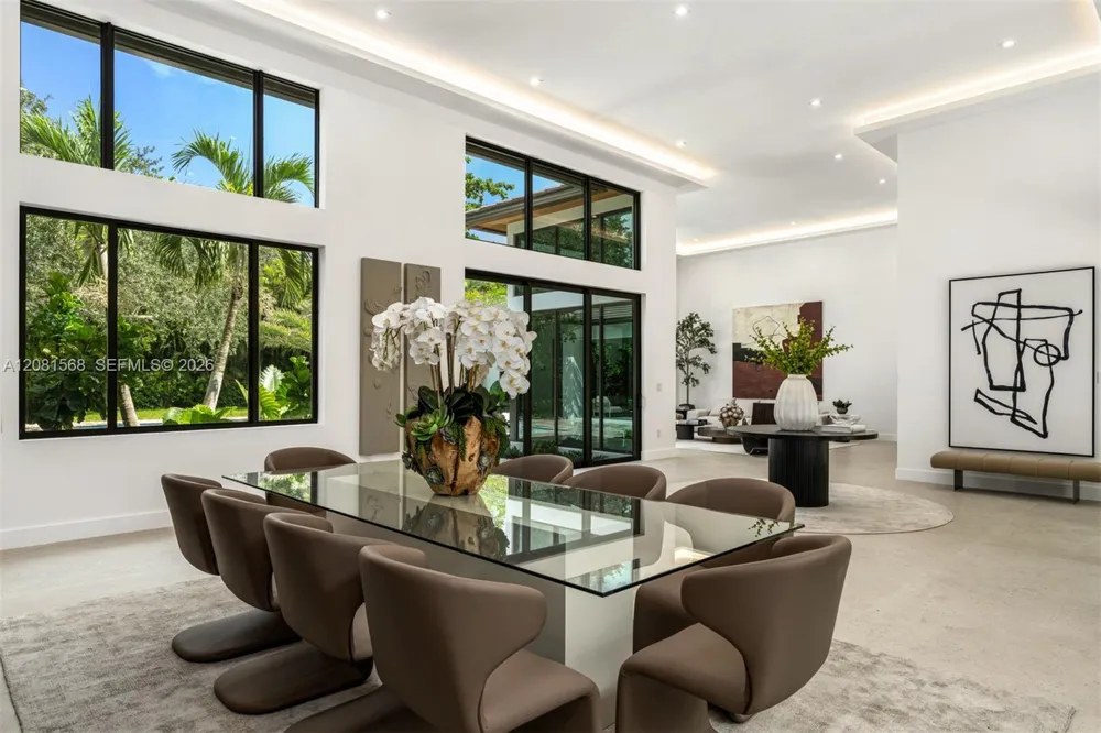 9475 SW 117th Ter Miami, FL 33176