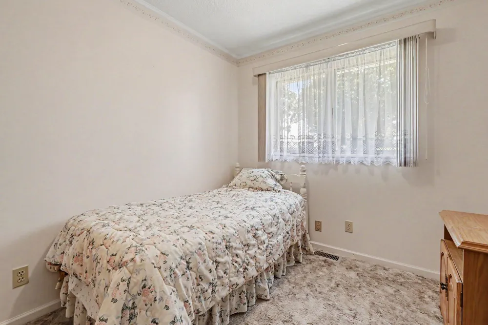 595 Albion Road Albion, MI 49224