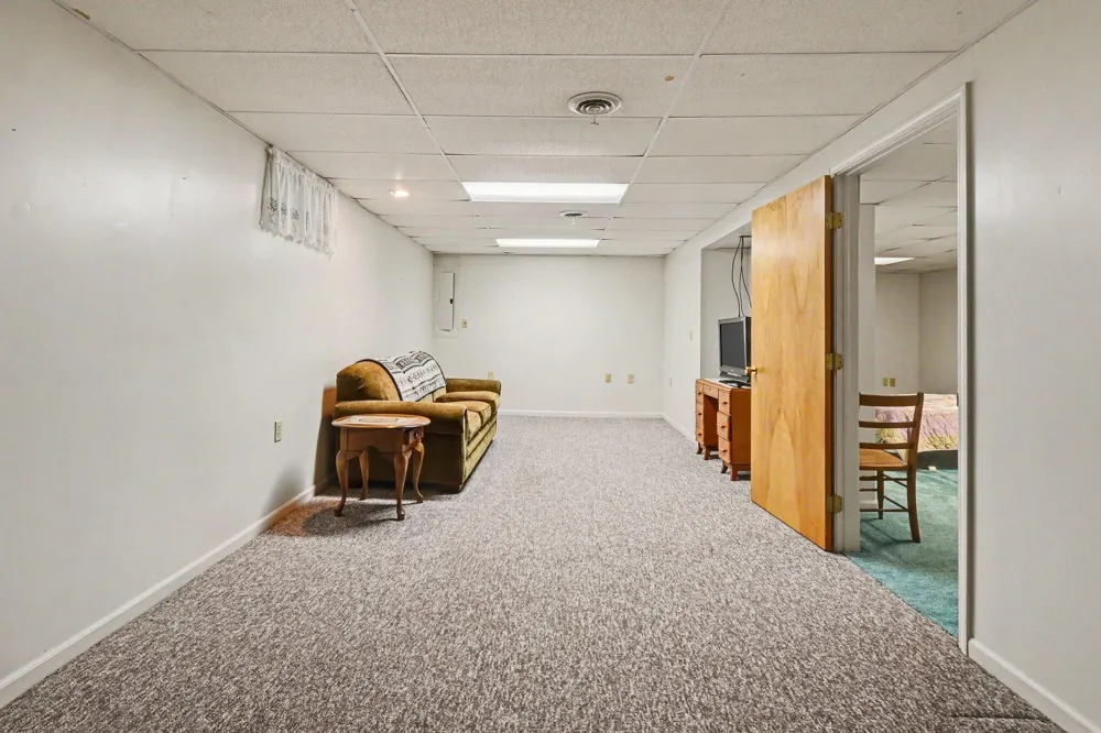 595 Albion Road Albion, MI 49224