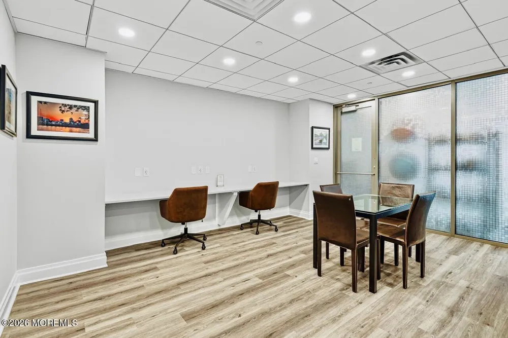 1 Spring Street #2204 New Brunswick, NJ 08901