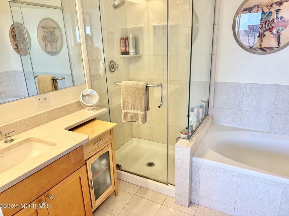 1 Spring Street #2204 New Brunswick, NJ 08901