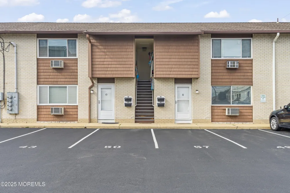 1 Osborne Place #49 Rumson, NJ 07760