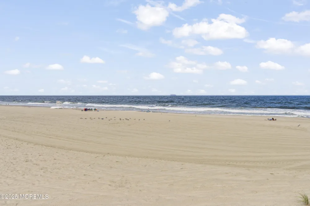 1 Osborne Place #49 Rumson, NJ 07760