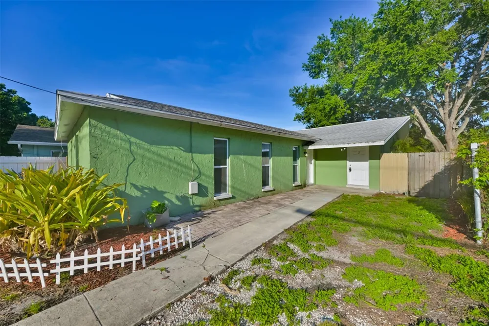 15616 AVALON AVENUE #2 Clearwater, FL 33760