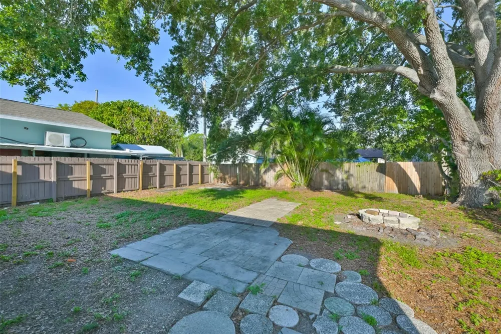 15616 AVALON AVENUE #2 Clearwater, FL 33760