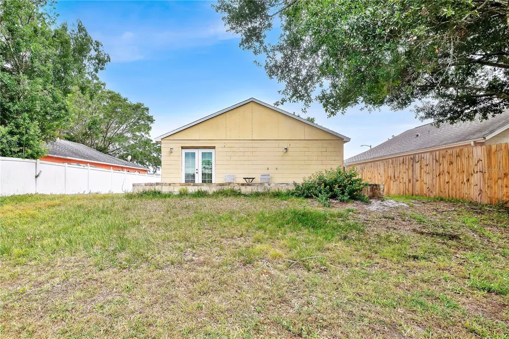 2413 RADNOR AVENUE Orlando, FL 32826