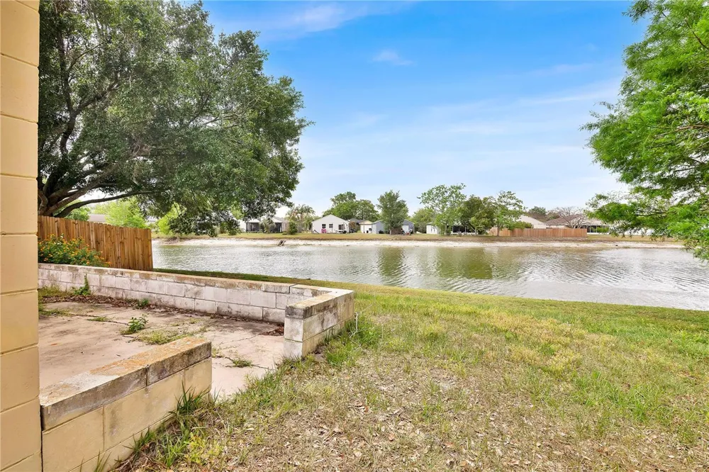 2413 RADNOR AVENUE Orlando, FL 32826