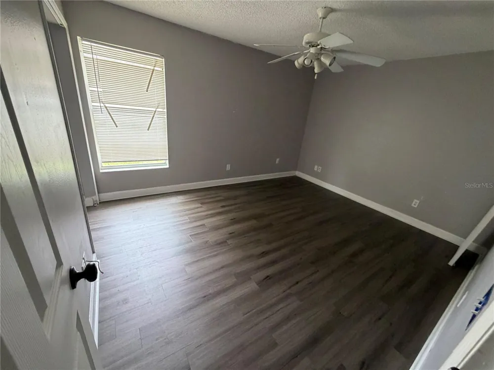 2413 RADNOR AVENUE Orlando, FL 32826