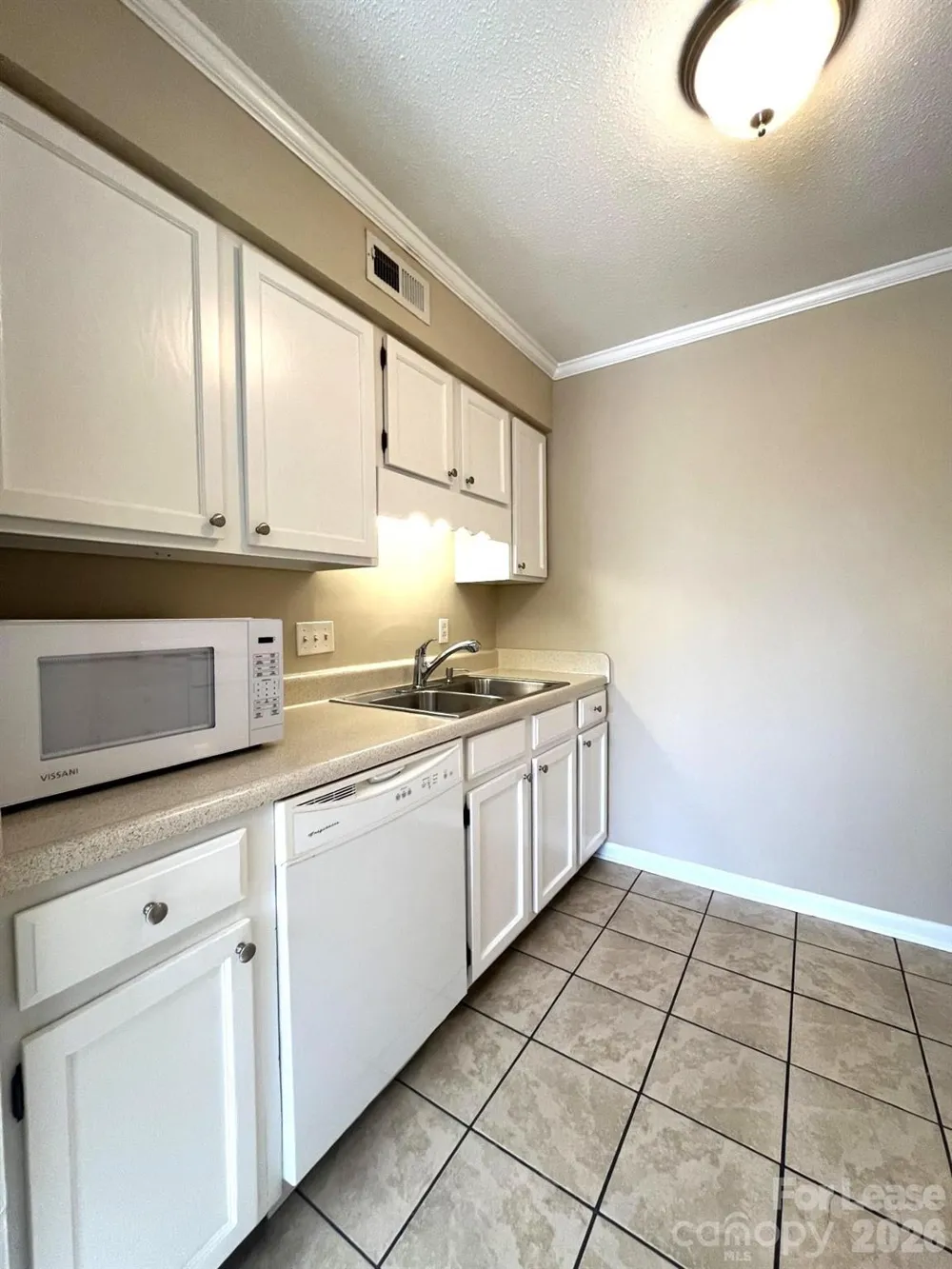 6144 Heath Ridge Court #D Charlotte, NC 28210