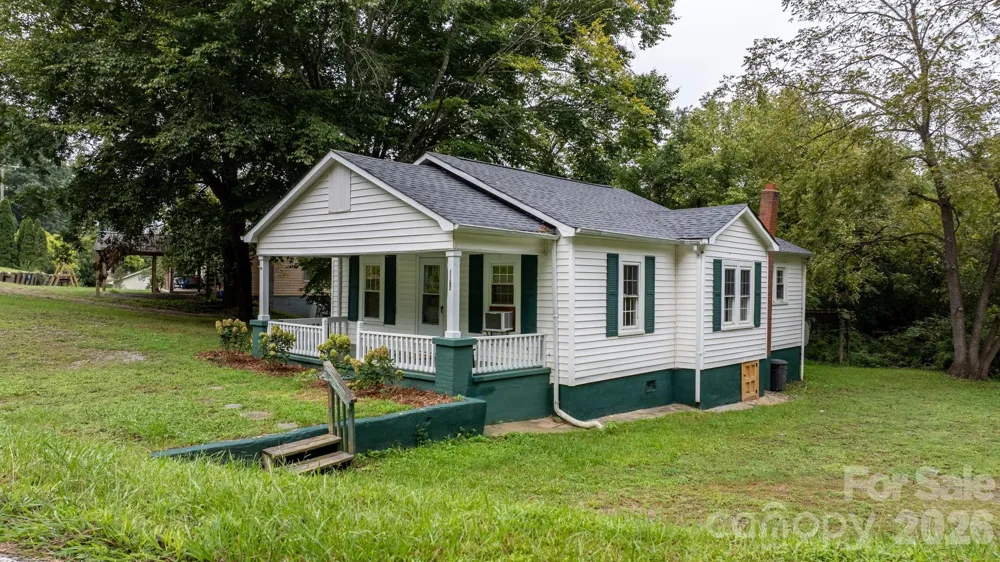 1124 Bradford Mountain Road Lenoir, NC 28645
