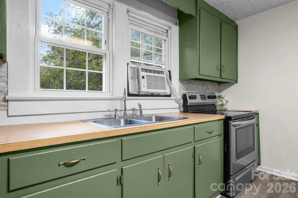 1124 Bradford Mountain Road Lenoir, NC 28645