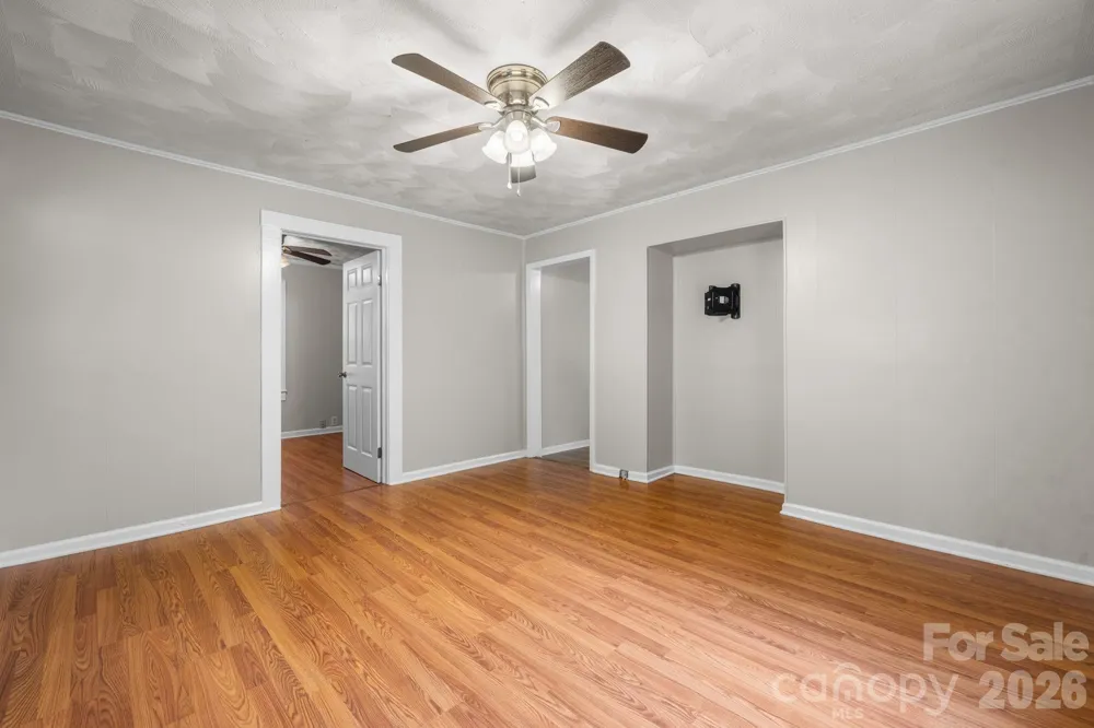 1124 Bradford Mountain Road Lenoir, NC 28645