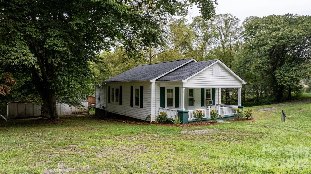 1124 Bradford Mountain Road Lenoir, NC 28645