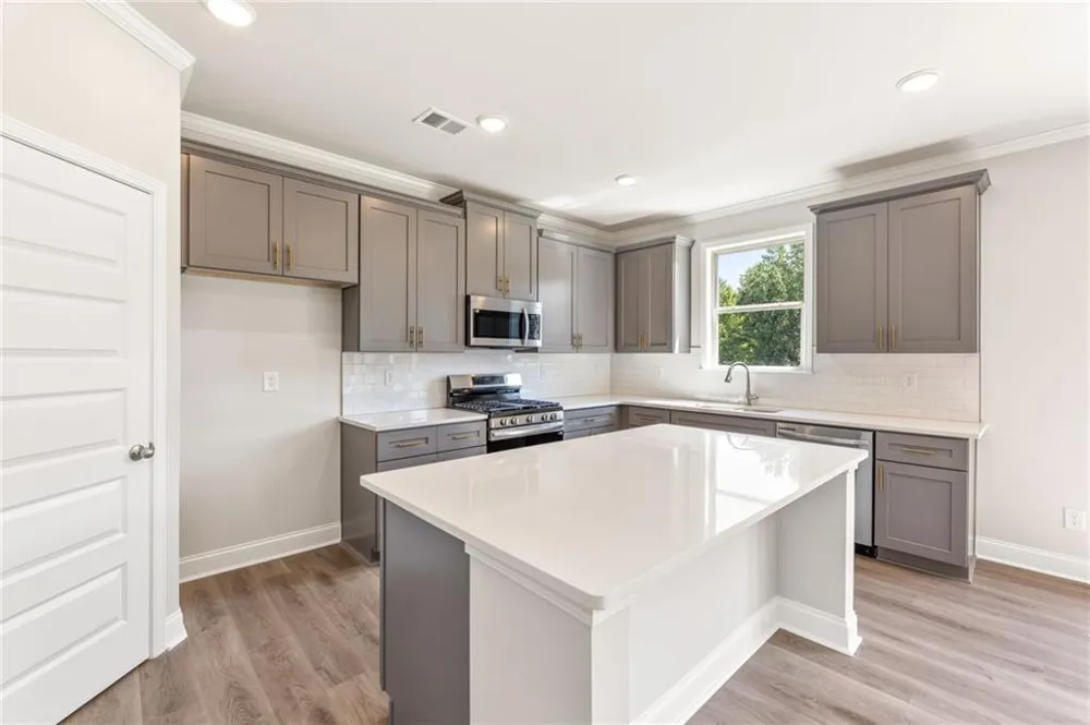 1376 Sunny Valley Lane Braselton, GA 30517