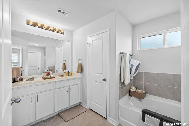 1733 Rocky Rise San Antonio, TX 78245