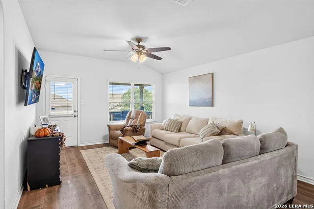 1733 Rocky Rise San Antonio, TX 78245