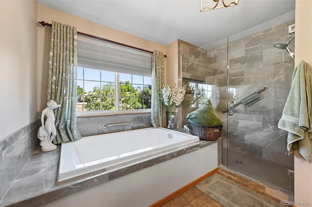 2527 Craycroft Drive Colorado Springs, CO 80920