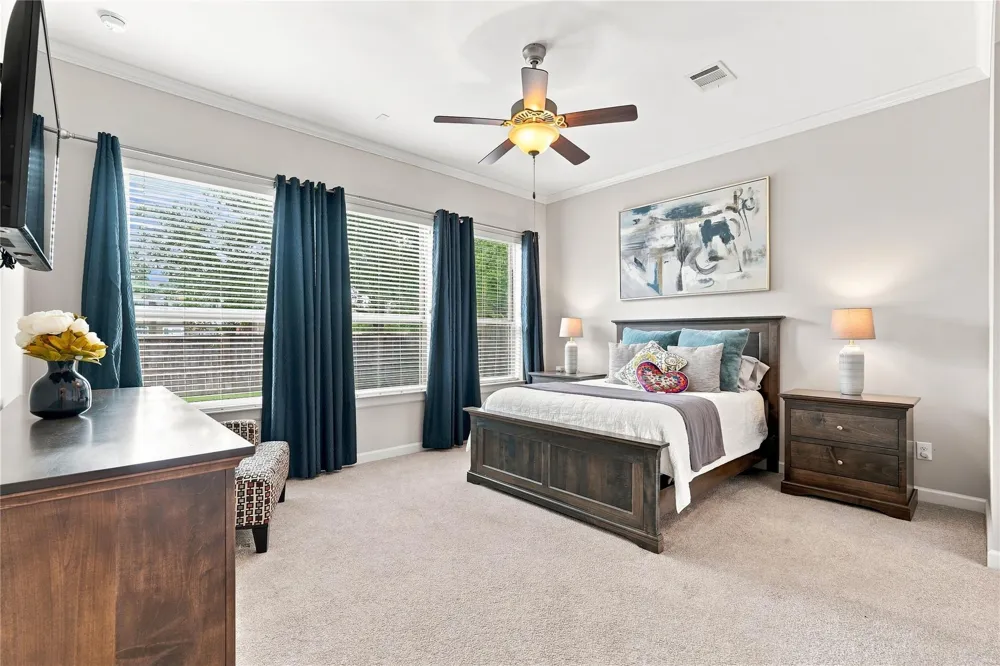129 Saddle Drive Jersey Village, TX 77065