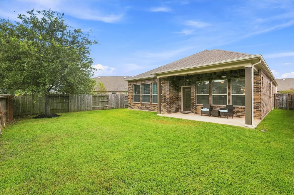 129 Saddle Drive Jersey Village, TX 77065