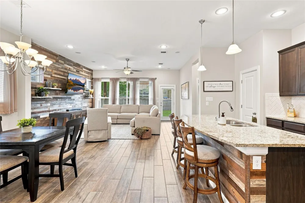 129 Saddle Drive Jersey Village, TX 77065