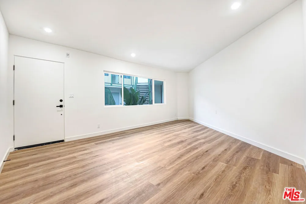 16185 W Sunset Blvd Pacific Palisades, CA 90272