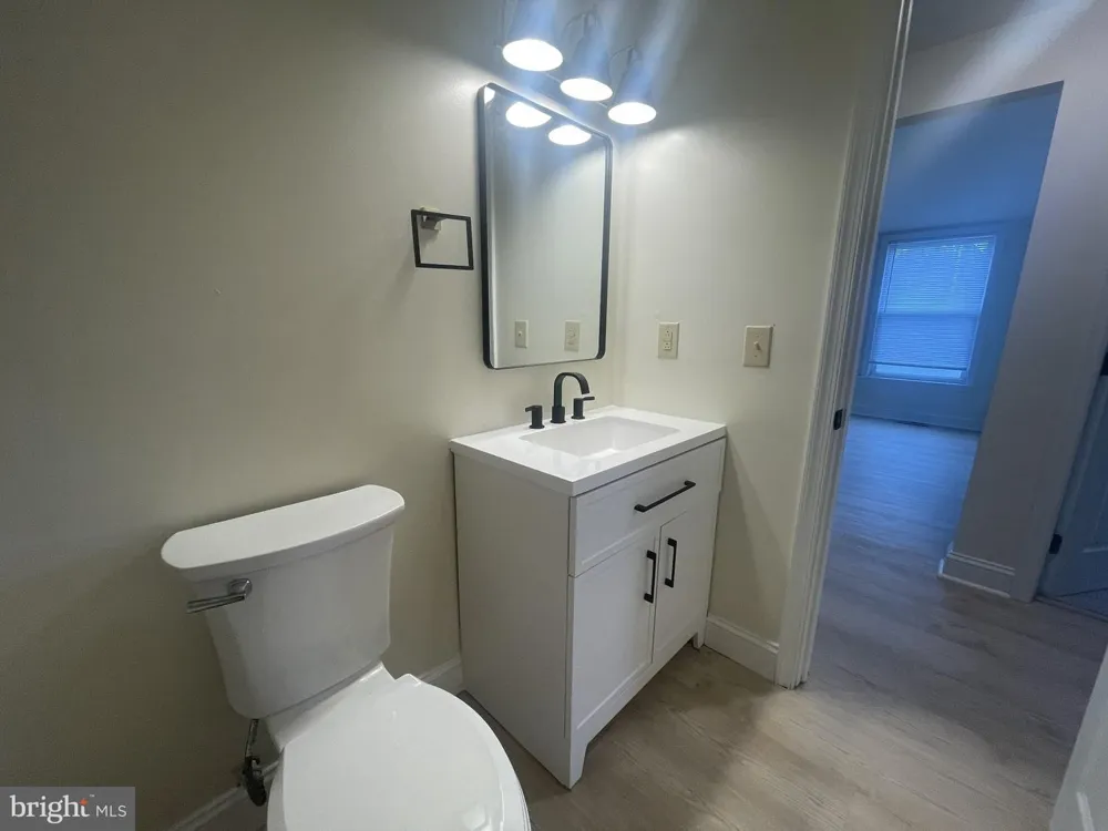 121 BUCK ROAD Glassboro, NJ 08028