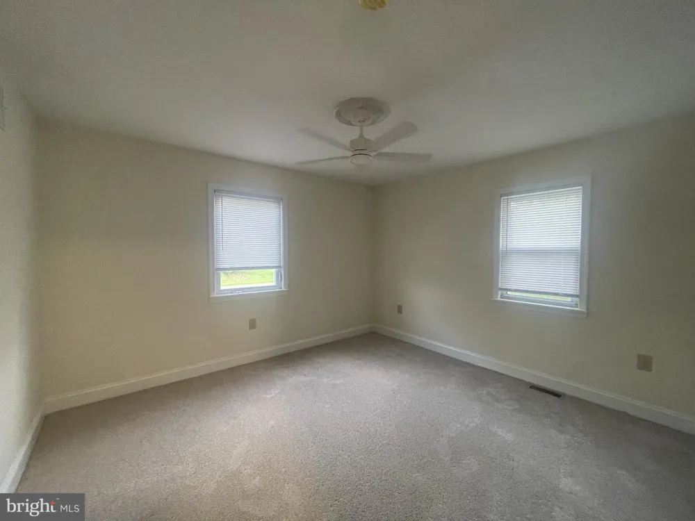 121 BUCK ROAD Glassboro, NJ 08028