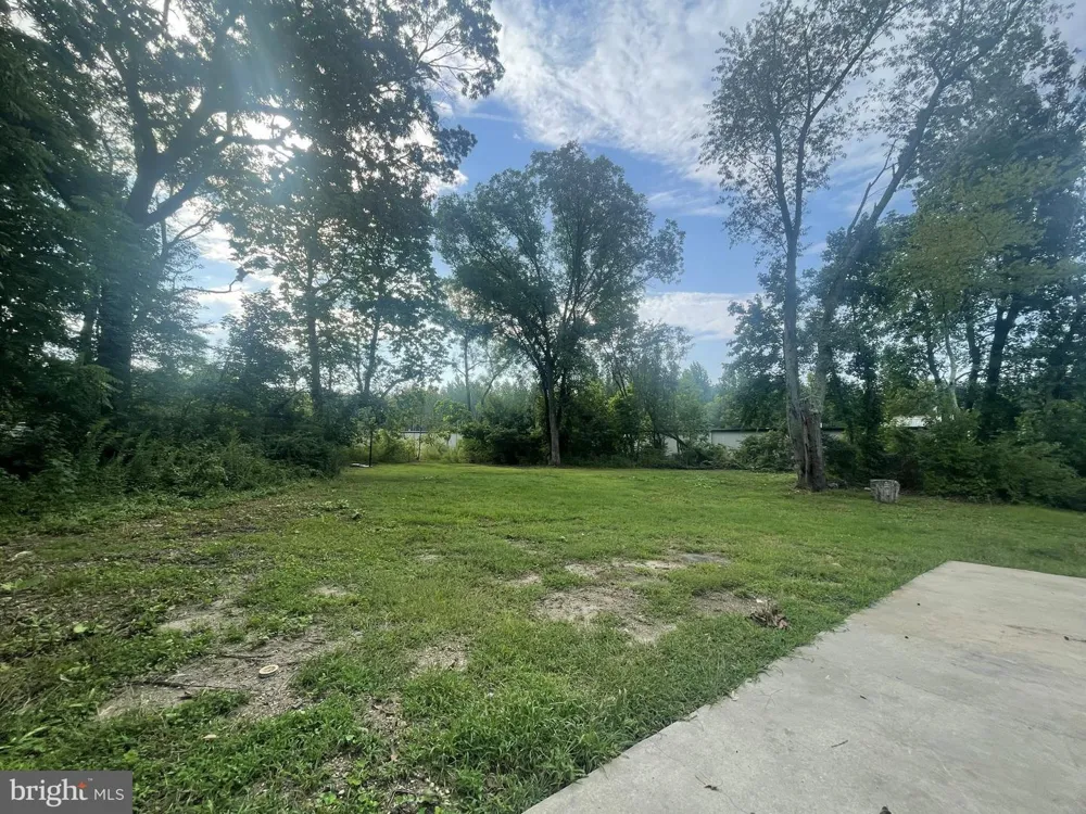 121 BUCK ROAD Glassboro, NJ 08028