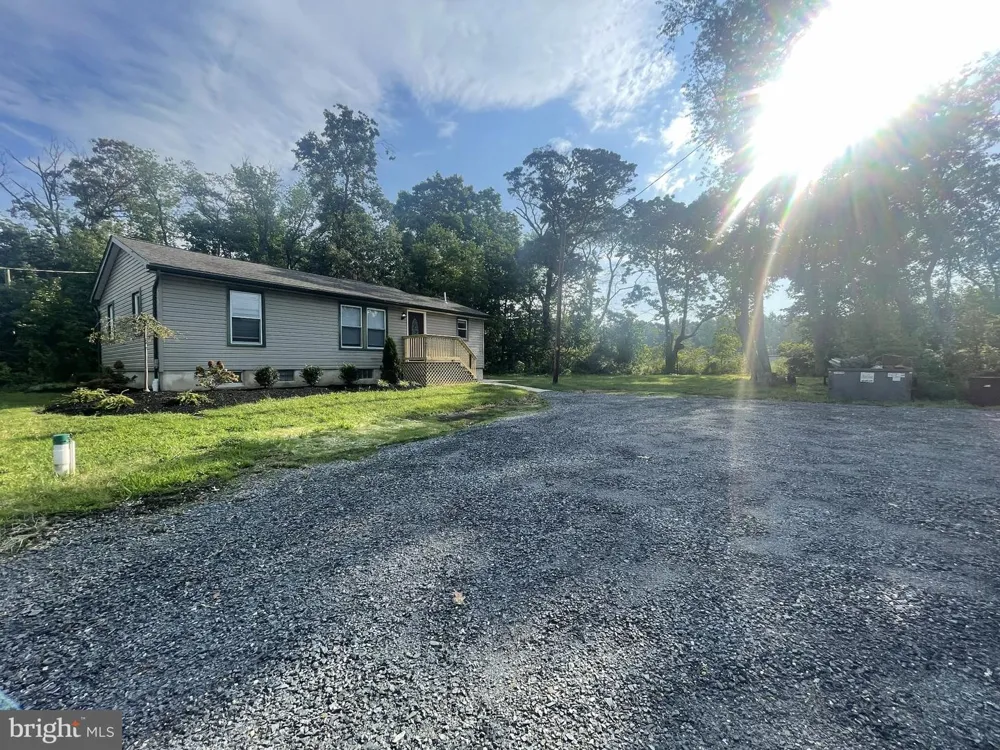 121 BUCK ROAD Glassboro, NJ 08028