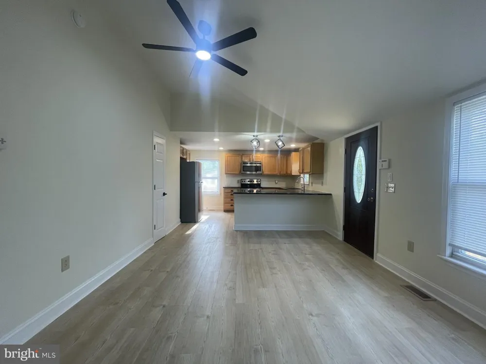 121 BUCK ROAD Glassboro, NJ 08028