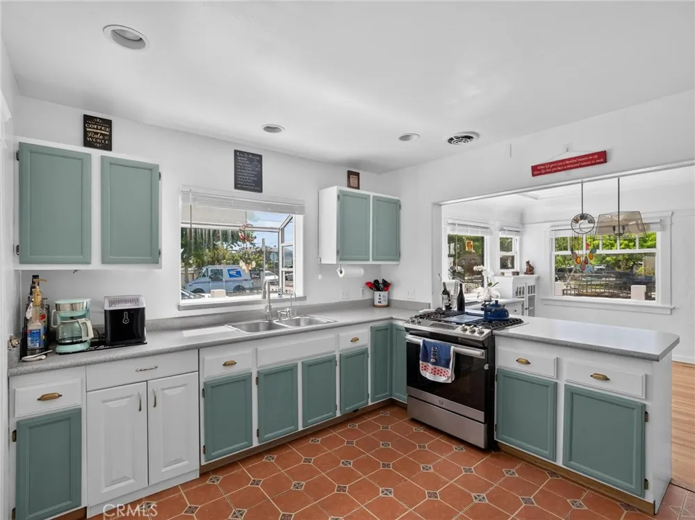 14828 Grevillea Avenue Lawndale, CA 90260