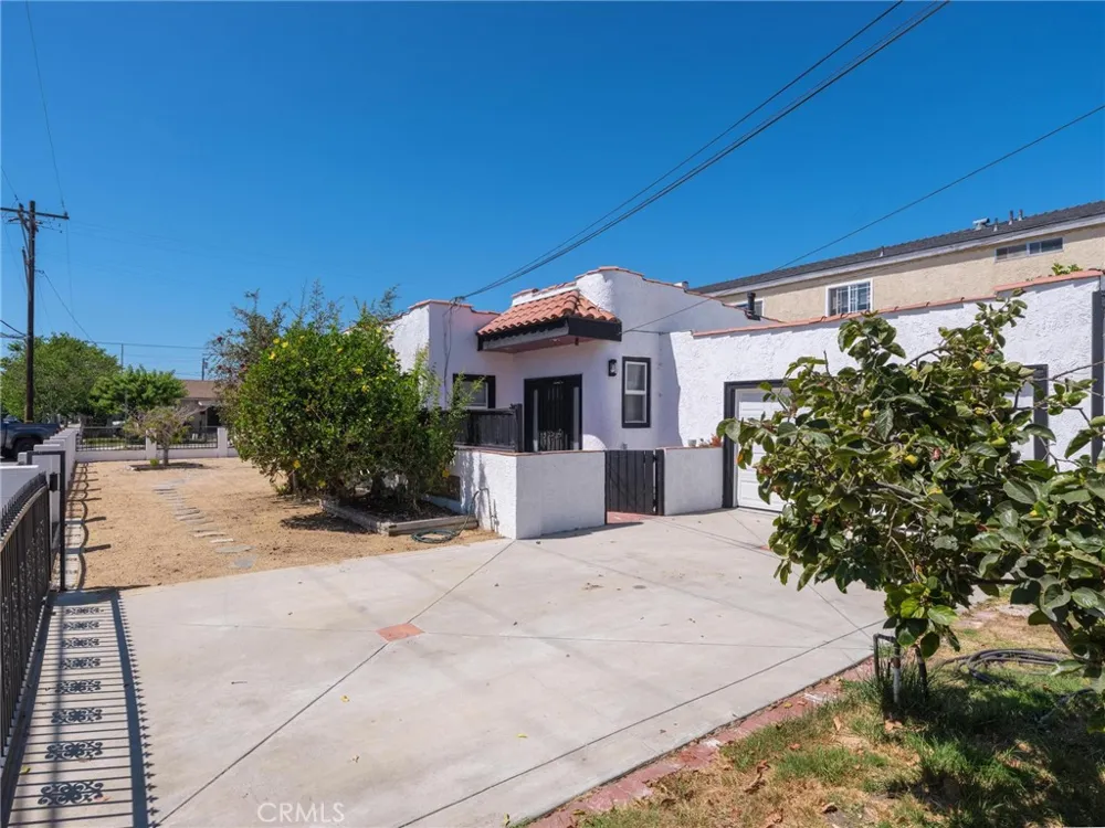 14828 Grevillea Avenue Lawndale, CA 90260