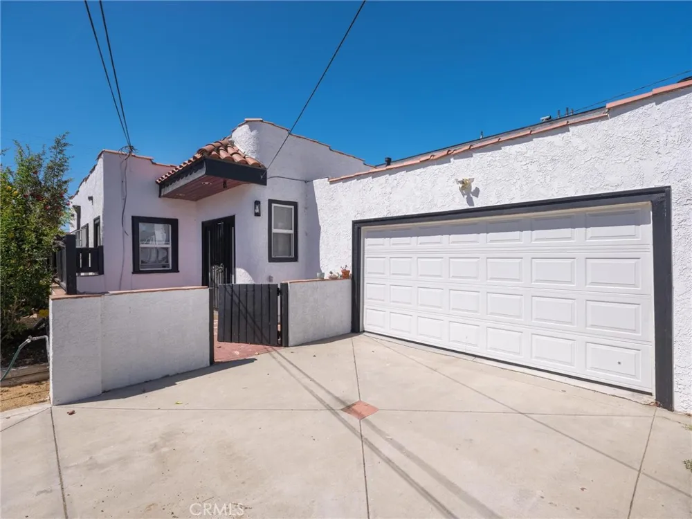 14828 Grevillea Avenue Lawndale, CA 90260