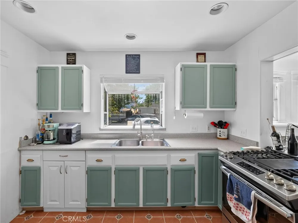 14828 Grevillea Avenue Lawndale, CA 90260