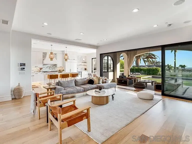 5342 Chelsea La Jolla, CA 92037