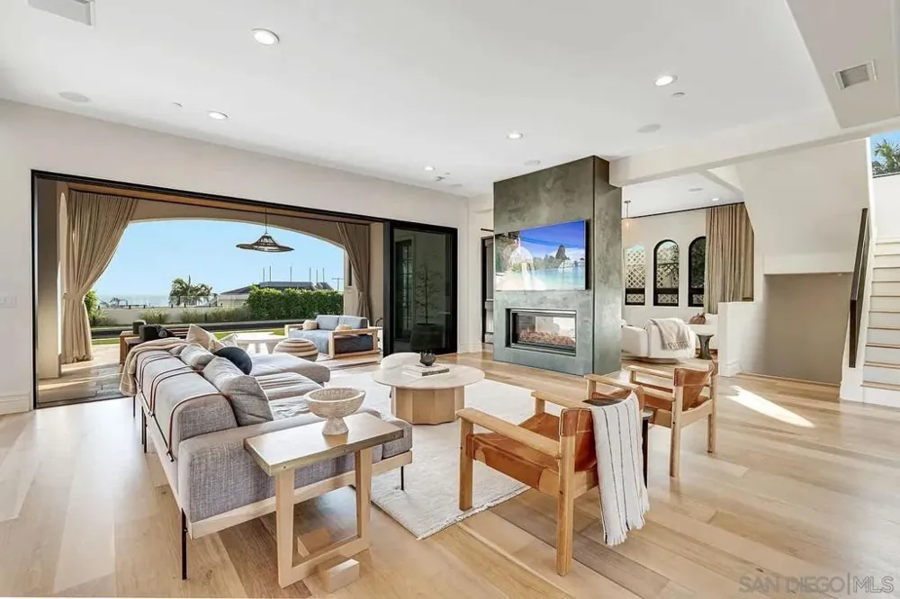 5342 Chelsea La Jolla, CA 92037