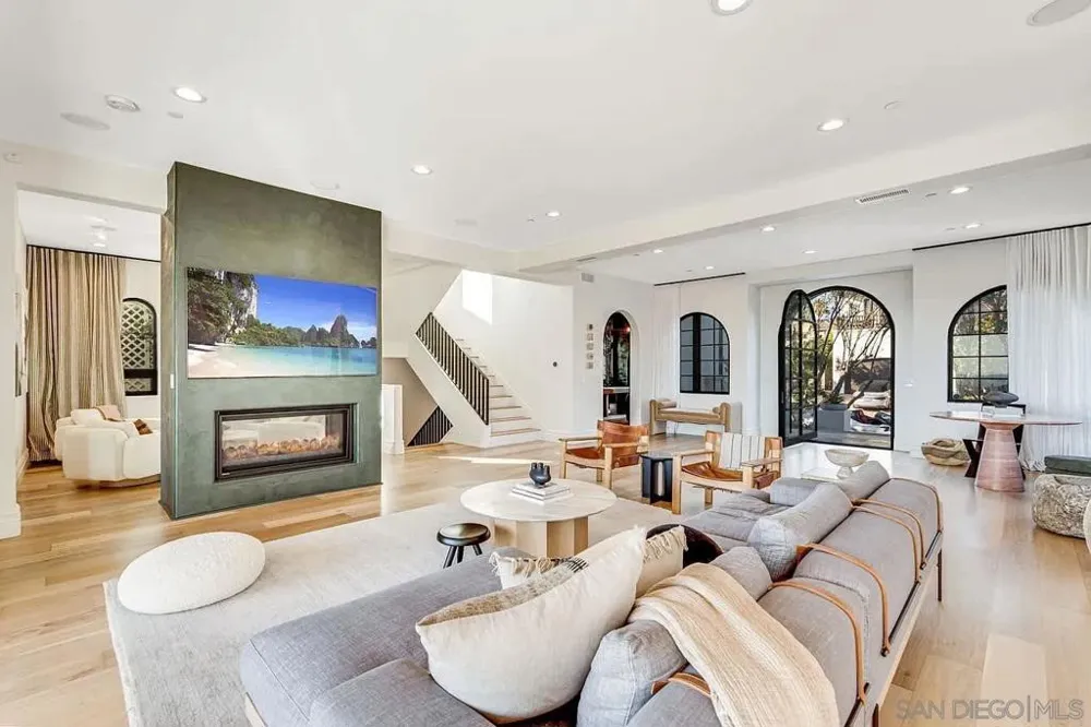 5342 Chelsea La Jolla, CA 92037